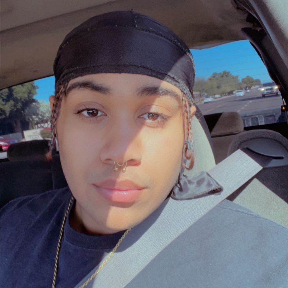 Meet your Posher, JAAÈ